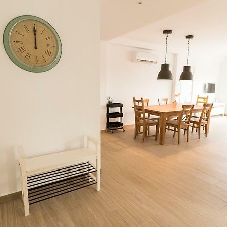 Apartamento Cerca Del Mar บลาเนส ภายนอก รูปภาพ