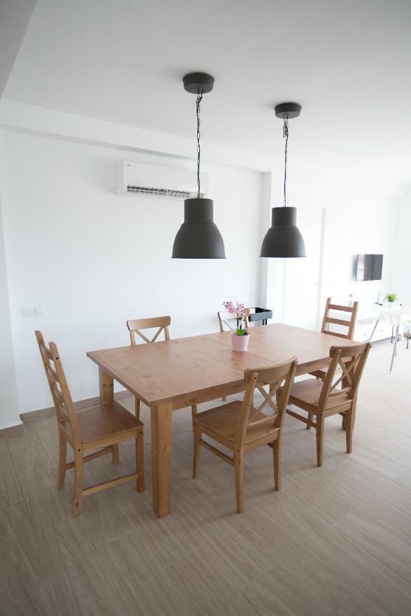 Apartamento Cerca Del Mar บลาเนส ภายนอก รูปภาพ