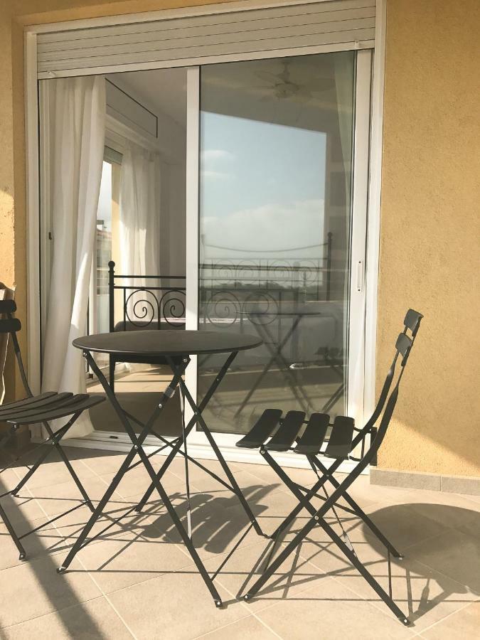 Apartamento Cerca Del Mar บลาเนส ภายนอก รูปภาพ